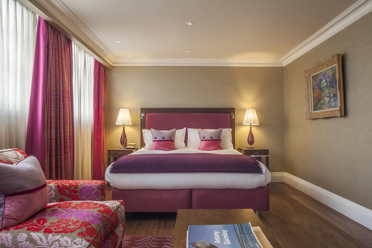 The Roseate Reading 호텔 외부 사진 A bedroom at the hotel